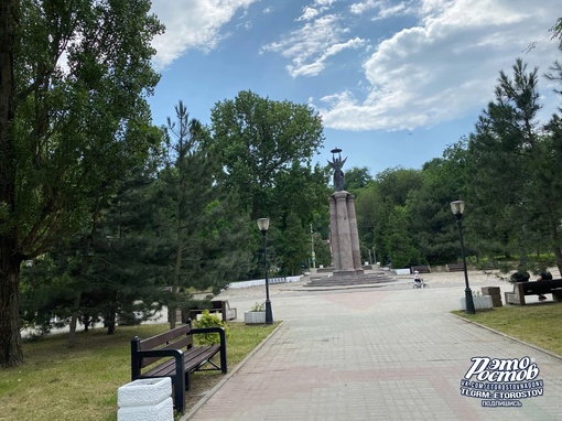 🌧 Перед дождём на набережной Таганрога..