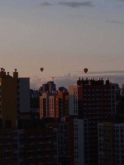 ❤️Вечерняя красота в небе над «Новой Кузнечихой» и вид из Верхних Печер!
..