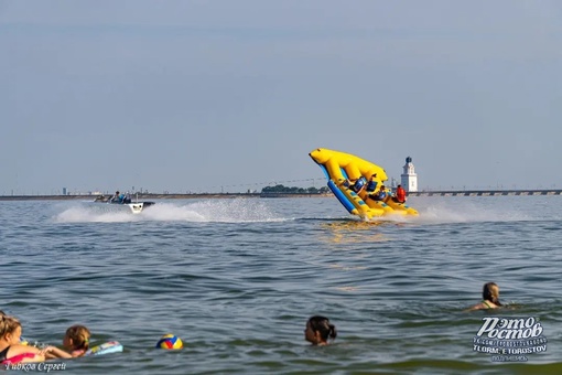 🏖 Обстановка на Цимлянском водохранилище. Люди купаются и веселятся..