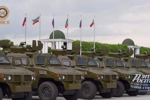 🇷🇺  Новые бронеавтомобили Shaanxi Baojii Tiger 4x4 китайского производства на службе у одного из чеченских..