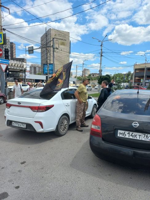 В Левенцовке художник Дмитрий Аске закончил работу над муралами на стенах высотных домов.  «Центральный..