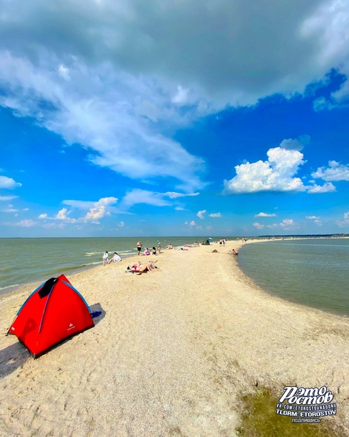 🏖 Павло-Очаковская коса - расположена на побережье Азовского моря, в Таганрогском заливе, примерно в 35 км..