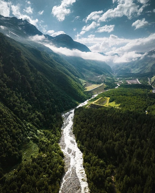 Красота лета в Баксанском ущелье. КБР  Фото:..