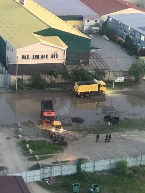 Одна грустная история с ул. Автомобильной  Бедные люди, потеряли столько времени и нервов. Изначально..