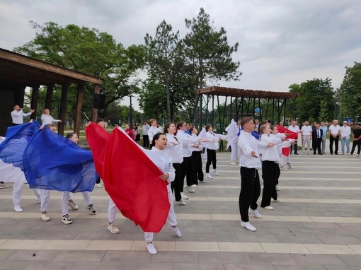 День России отмечают во всех уголках нашей области!  Где-то песнями и танцами, а где-то спортивными..