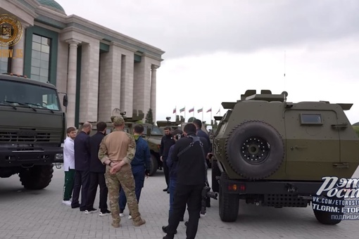 🇷🇺  Новые бронеавтомобили Shaanxi Baojii Tiger 4x4 китайского производства на службе у одного из чеченских..