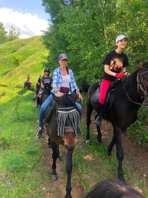 Приглашаем на конные прогулки  в клуб верховой езды "Есаул" 🏇 В этом году мы разработали несколько новых..