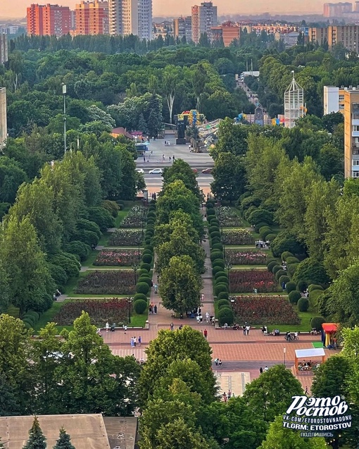 🌹Западный Жилой Массив. 
📍Аллея..