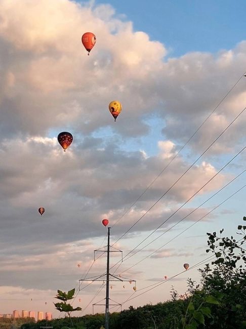 Воздушные шары над Нижним — невероятное зрелище😍
..