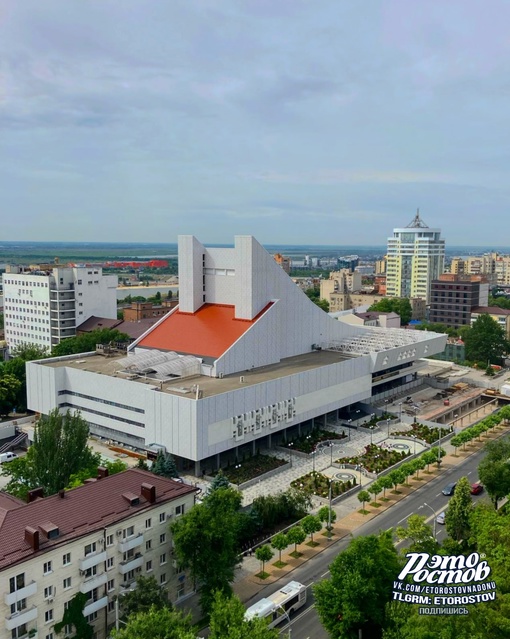 🎭 Вид на крышу Музыкального театра  ⚡ Подпишись на паблик «Это..