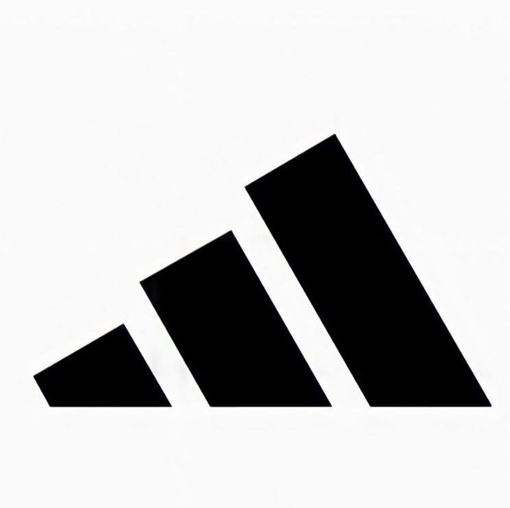 Adidas вернётся в Россию 1 ноября, но под другим названием.  Набор сотрудников планируют начинать в начале осени..