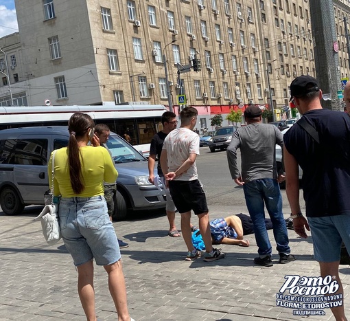 🚨🚑 На Ворошиловском/Станиславского умер мужчина (с) Блокнот..