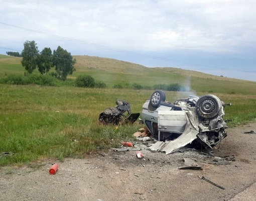 В Челябинской области на трассе в ДТП погибли шесть человек, в том числе трое детей  Смертельная авария..