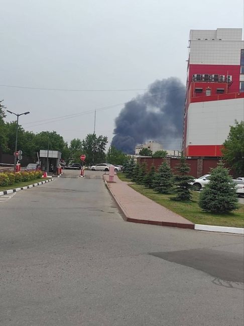 Пожар локализован на площади 800 кв.м., — МЧС  🚑 Пострадавший водитель сотрудник АО «Бальзам», получивший 90 %..