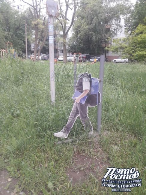 🤬 Макет школьника изуродовали на Днепровском, в районе школы..