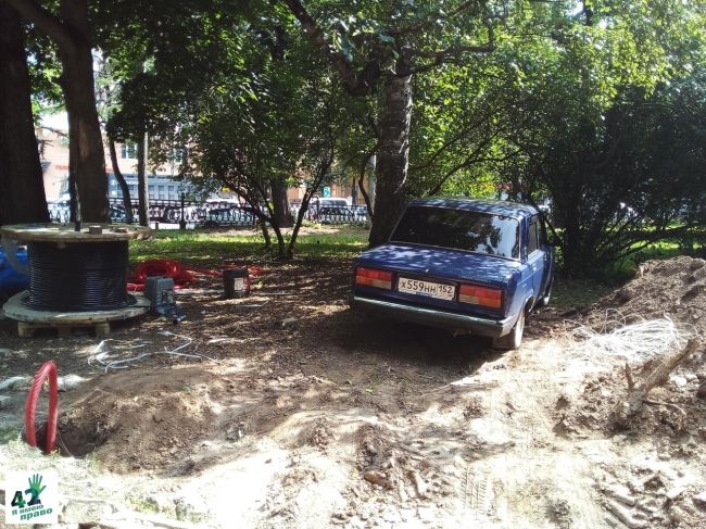 🚜🌳🪓  Несколько лет администрация Нижегородского района безуспешно пыталась начать благоустройство в..