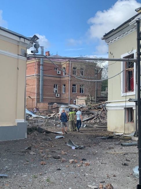 Обстоятельства взрыва в Таганроге уточняются, сообщили в донском правительстве.  Между тем, таганрожцы..