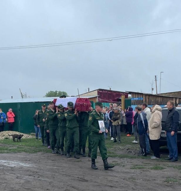 Кремль отказался комментировать исследование журналистов о погибших на СВО  Путинский пресс-секретарь..