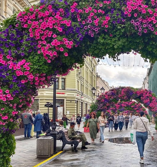 🌸Цветочные арки на Никольской.  Фото..