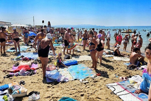 Алёна Водонаева (телеведущая, журналистка, писательница, фотомодель, блогер, бывшая участница реалити-шоу..