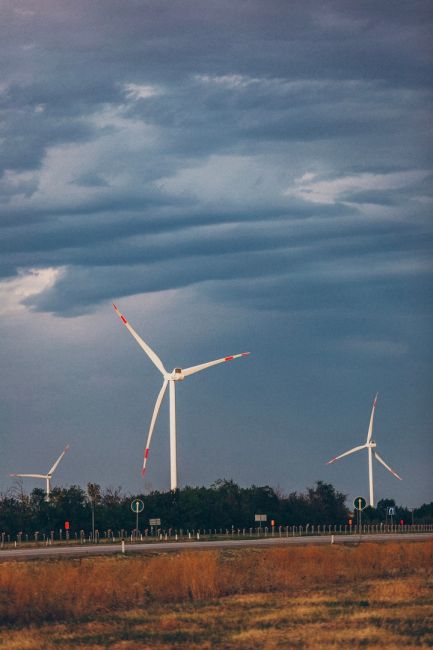 🌬 Каменская ветряная электростанция  Фото: Артём..