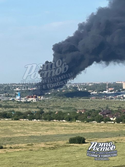 🔥 Сильный пожар в районе рынков Атлант и Классик прямо сейчас. Густой дым виден из разных районов..