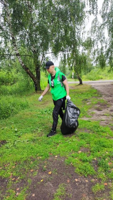 Волонтерская группа «Счастливый Нижний Новгород» провела субботник на озере Силикатное  9 июля волонтеры..