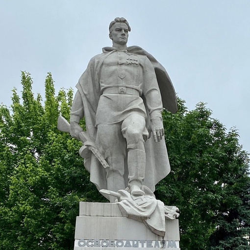 Детали самого центра Краснодара  💚Особняк купца Рубежанского — на мой взгляд, одно из самых красивых..