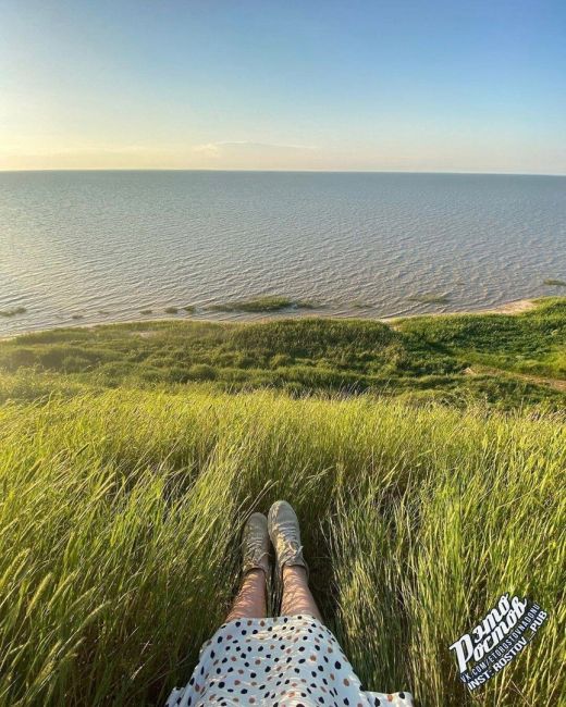 🏖 Семибалки - безлюдное и прекрасное место, но чтобы поплавать, надо 1000-1500 метров идти по воде. Это зависит от..