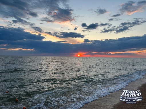 🏖🔵 Должанская коса в середине лета. Здесь сейчас классно. Море очень теплое, никаких дождей, медуз и..