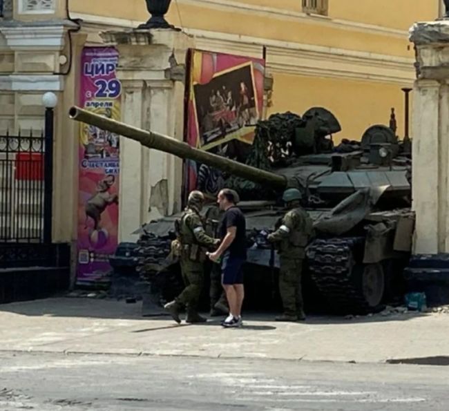 «Не Пригожин планировал мятеж ЧВК "Вагнер"»  Об этом в интервью «Медузе» (иноагент) рассказал глава офиса..