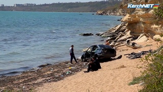 В Анапе девушка-водитель выжила после падения с 50-метрового обрыва  Ночью автоледи просто не заметила..