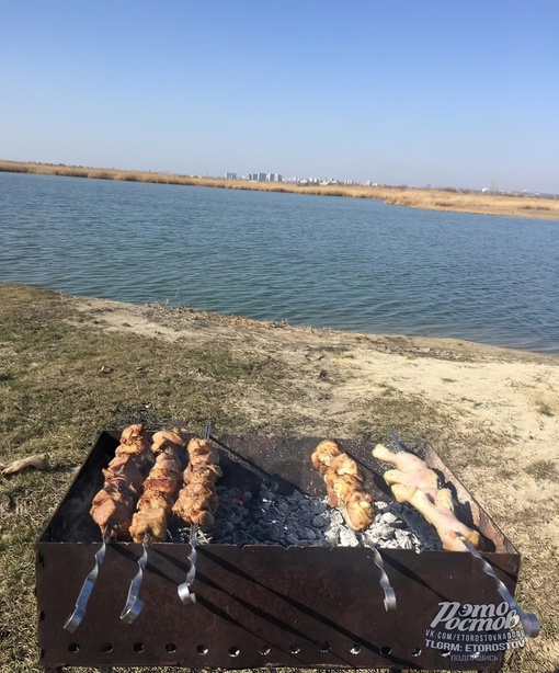 🏖 Пляж на Белом озере между Ростовом и Батайском. Приятное спокойное место, людей мало.  Одно из немногих..