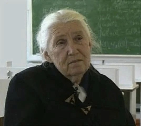 В Омской области бывший уголовник убил 88-летнюю учительницу из-за денег, которых у нее не оказалось  88-летнюю..