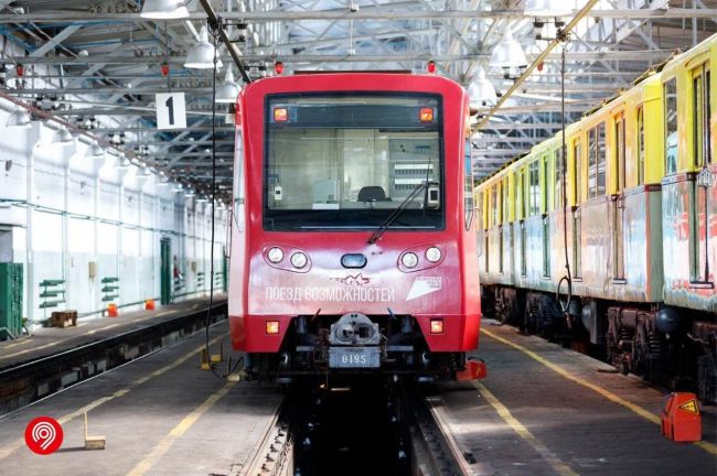 🚇 Тематический поезд о национальных проектах РФ запустили в московском метро 
Всего в тематическом..