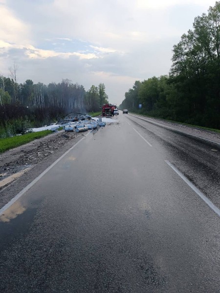 В прокуратуре Новосибирской области показали, как выглядело место ДТП с легковушкой и фурой в Мошковском..