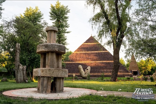 🌳🌺 Эко-парк «Излучина» в хуторе Самбуров, расположенном на берегу реки Малый Калитвенец. Этo пpeкpacнoe мecтo..