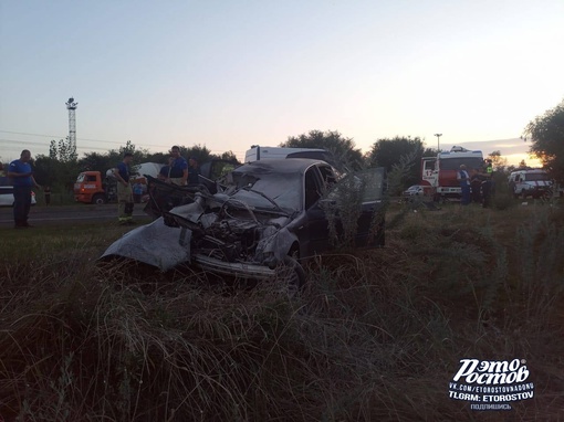 🚨🚑 Смертельное ДТП в Волгодонске. Вчера водитель BMW превысил скорость и влетел в ВАЗ-2109, превратив в груду..