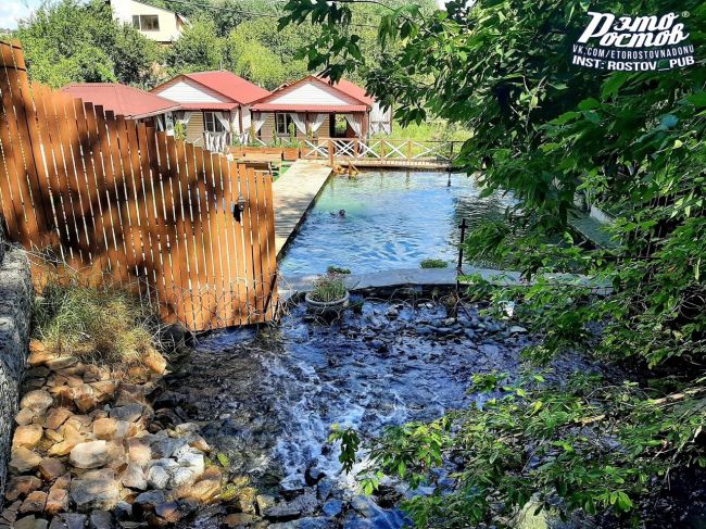 💦 Малоизвестный родник Водопадный в районе Змиёвской балки. 
Это живописное местечко находится на..