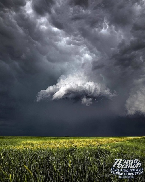 ☁️Стихия над полем..