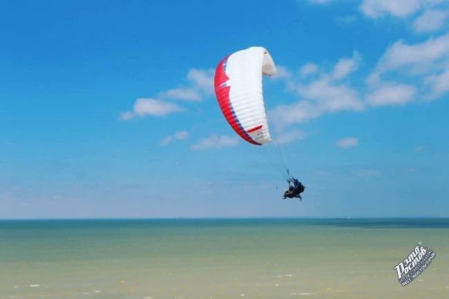 🏖 Семибалки - безлюдное и прекрасное место, но чтобы поплавать, надо 1000-1500 метров идти по воде. Это зависит от..