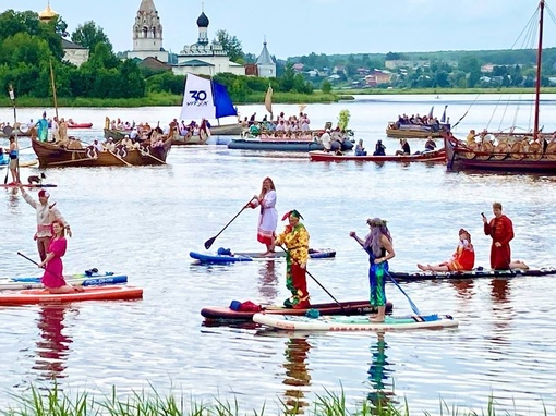 А вот так вчера было в Ворсме, там проходил фестиваль «Русская Тоскания»  📸 Присылайте ваши фото и видео нам..