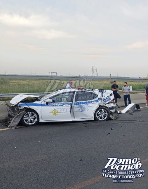 😱 Последствия ДТП с участием машины ГИБДД под Белой Калитвой. В "Камри" влетел зерновоз. Иномарку..