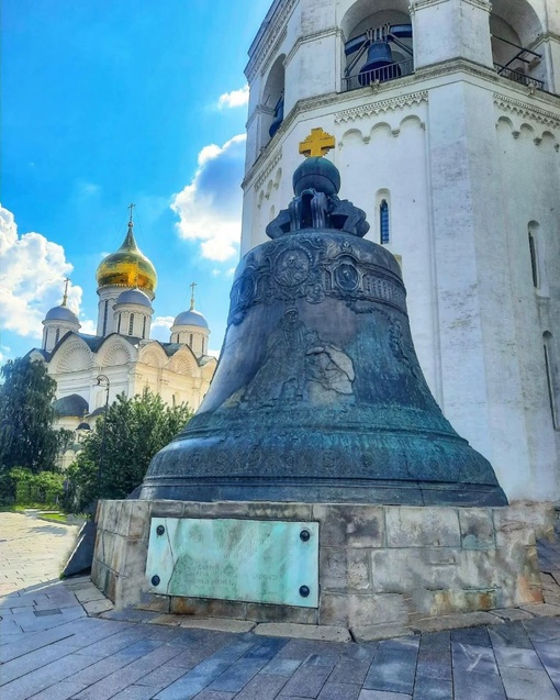 Живописный Тайницкий сад у стен Кремля.  Фото:..