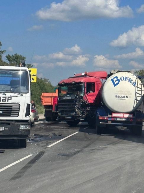 Массовое ДТП на Автозаводском шоссе в..