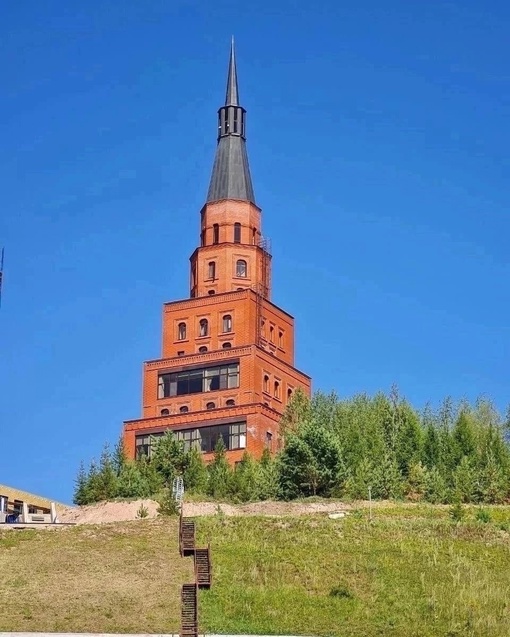 Из всех мест в Татарстане именно этот загородный комплекс "Мингер" напоминает место, где время застыло. Не..