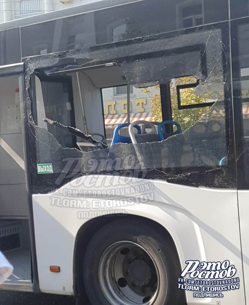 🚨🚌 Догонялись: ДТП с автобусами в центре Ростова. Пострадало два пассажира. 
«Большая Садовая -..