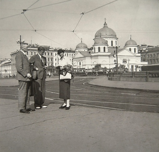 Так выглядела площадь Восстания в 1935 году. Позже на месте храма построят вестибюль одноимённой станции..