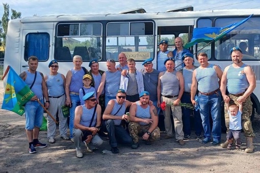 В Нижегородской области сегодня торжественно отметили День воздушно-десатных войск!  С праздником! С днем..