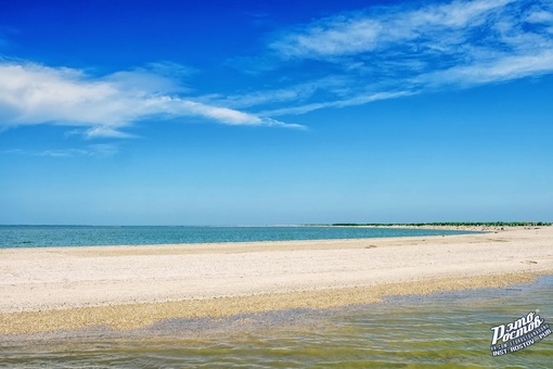 💙 Глафировская коса, Азовское море. Это настоящий рай. И всего часах в трех езды от Ростова!  📍Координаты:..